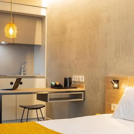 37 Paris La Defense 3* Courbevoie