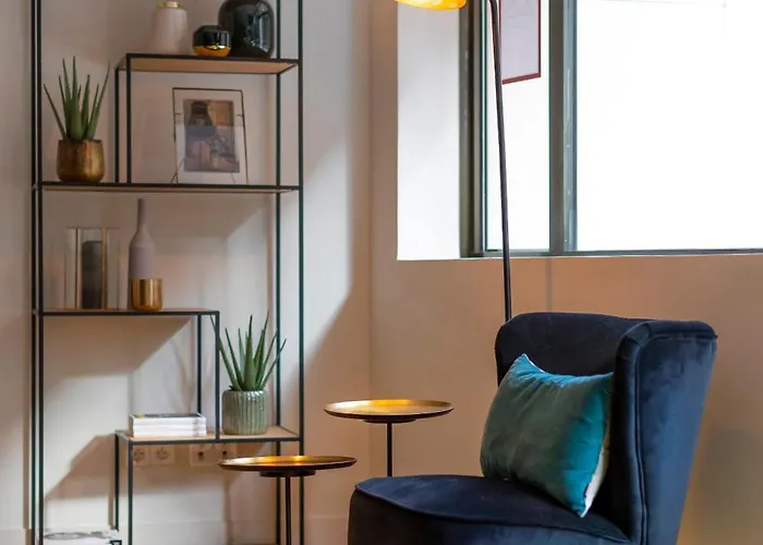 37 Paris La Defense Aparthotel 3*