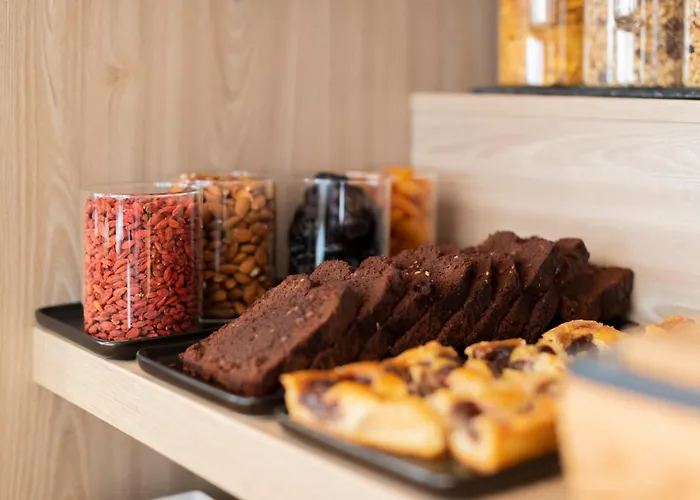 Aparthotel 37 Paris La Defense 3*