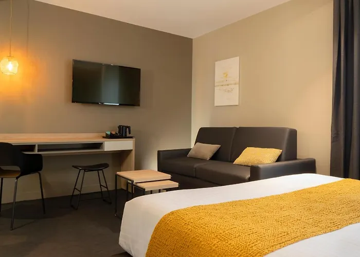 37 Paris La Defense Aparthotel Courbevoie