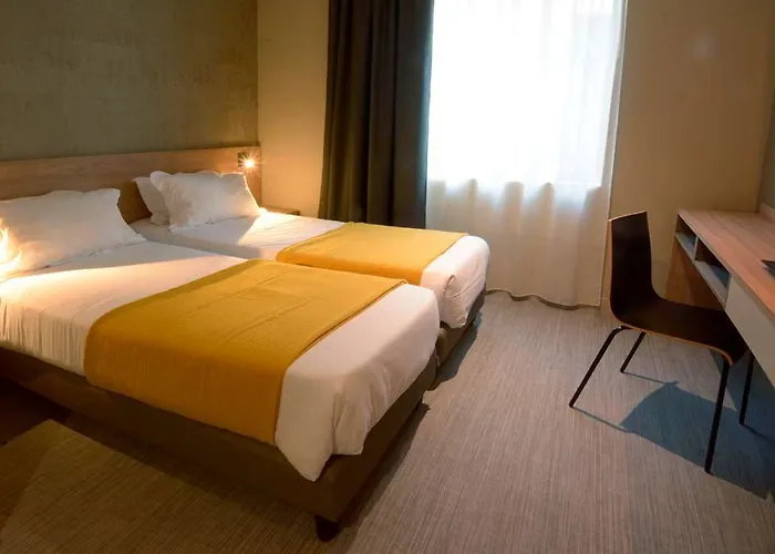 37 Paris La Defense Aparthotel Courbevoie